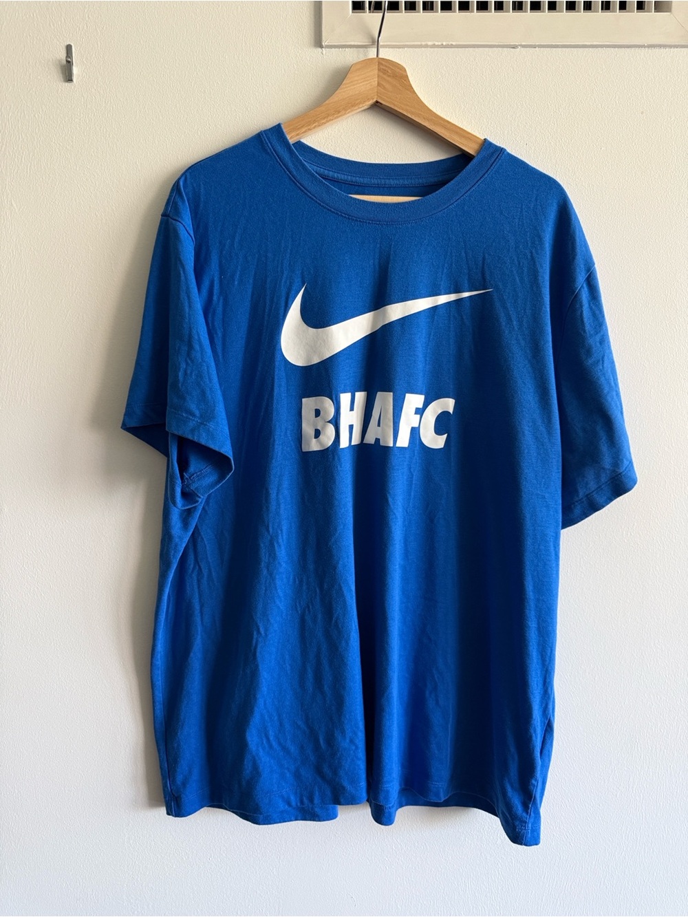 Nike Blue Brighton and Hove Albion Graphic T-Shirt with White Swoosh XXL